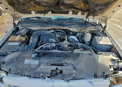 2005 GMC Sierra C2500 Heavy Duty из США, поврежденный, VIN 1GTHC23245F883494